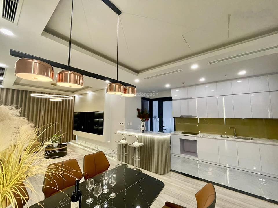 Hot! Cho thuê chung cư Star Tower. 88m2 - 2 ngủ - đủ đồ - có slot ô tô - 17 triệu. 0971337866