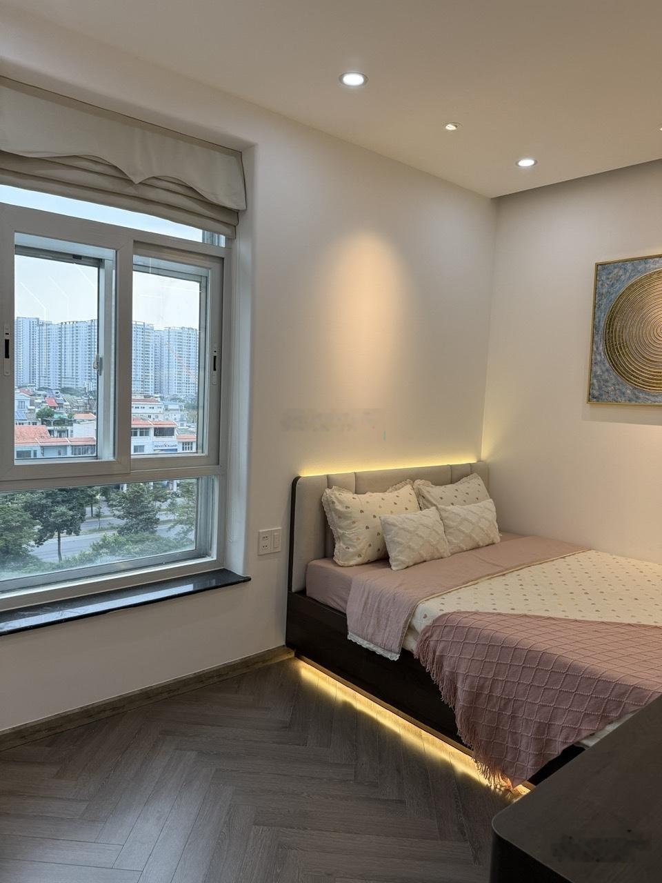 Cần bán căn góc Sky Garden 2, PMH,Q7 nhà đẹp, mới 100%, giá rẻ.LH: 0917300798 Em Hằng
