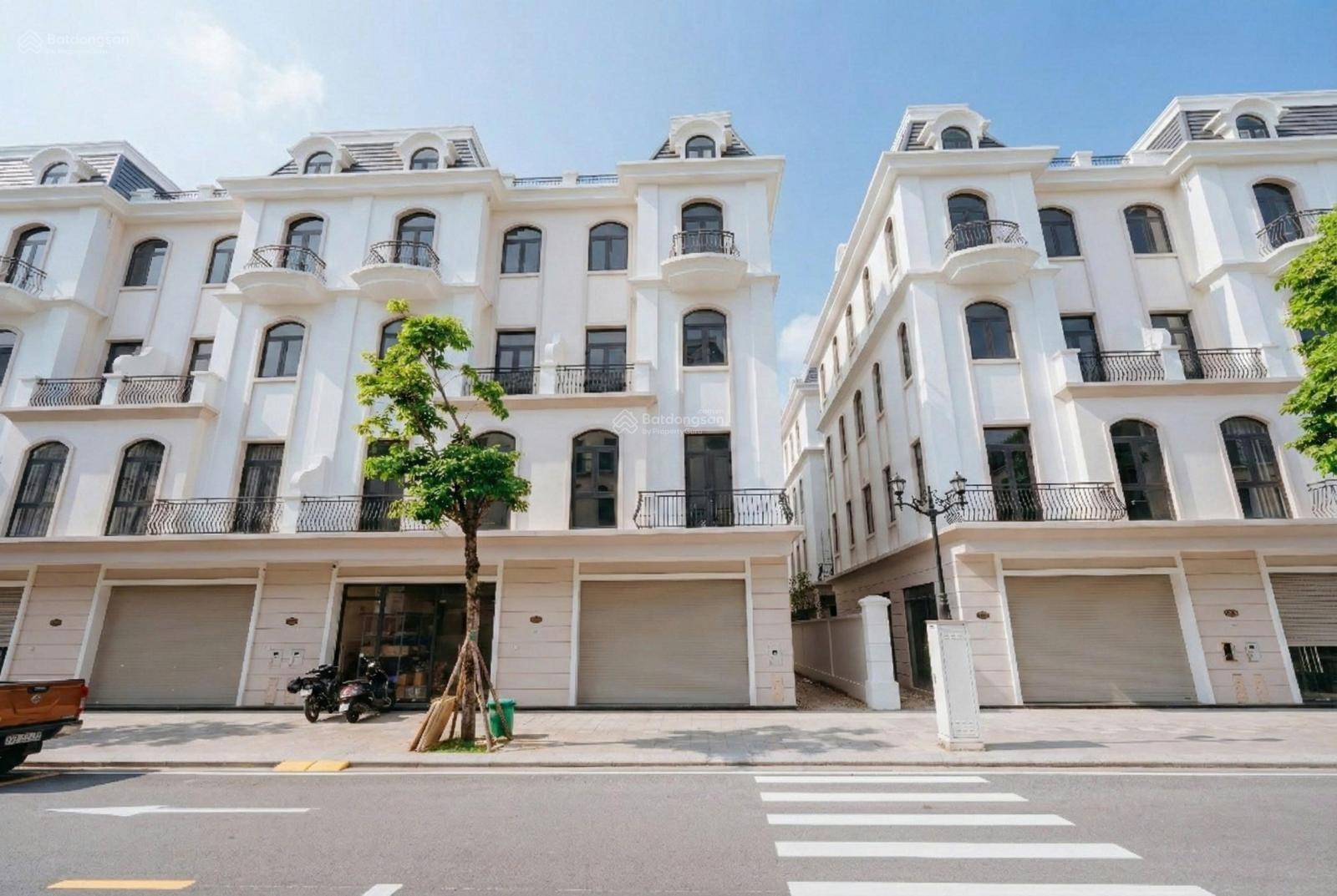 Quỹ căn giá 16-18 tỷ, mặt đường lớn, gần chung cư, giá sale off 30%,ký trực tiếp với CDT