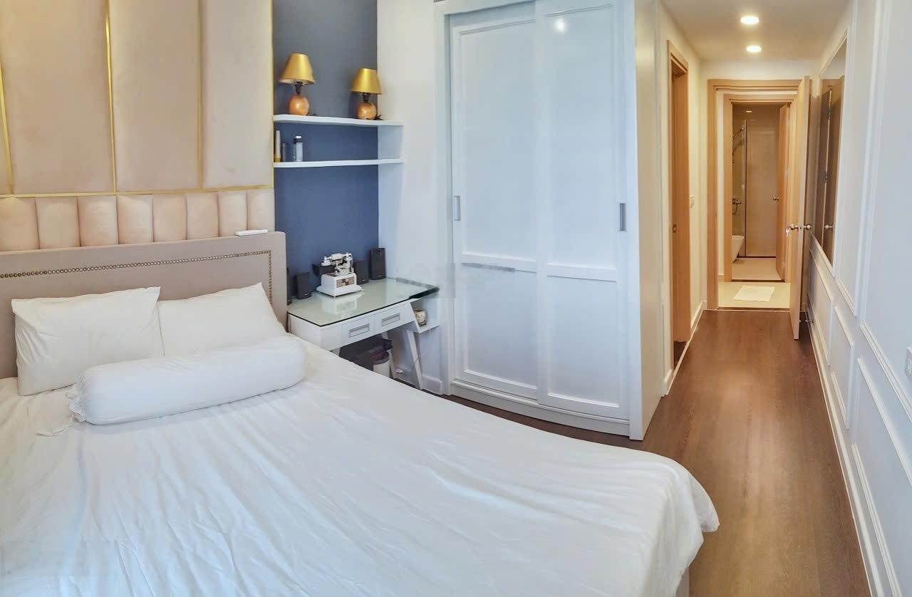 2PN giá 21 tr tại CHCC Kingston nhà đẹp. LH em: 0833755795 call/zalo