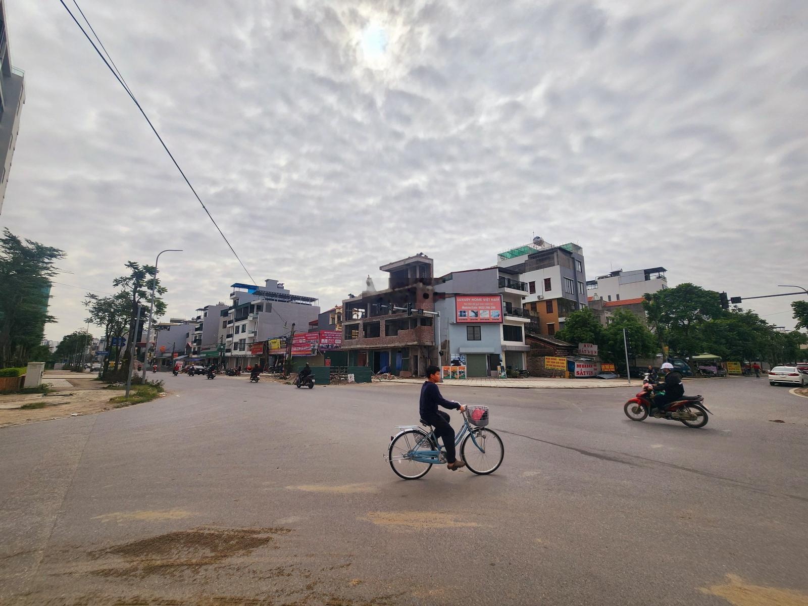 Bán đất 115m2 mp nguyễn lam - tân thụy trung tâm long biên kết nối việt hưng big c