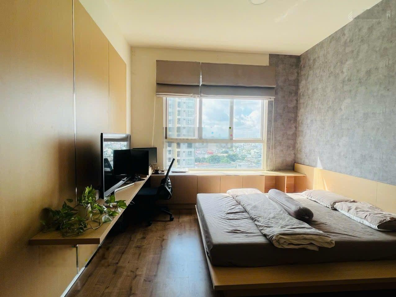 Chính chủ gửi cho thuê căn hộ The Krista 2PN 2WC, 78m2, có ban công, giá thuê 13tr vnd/th