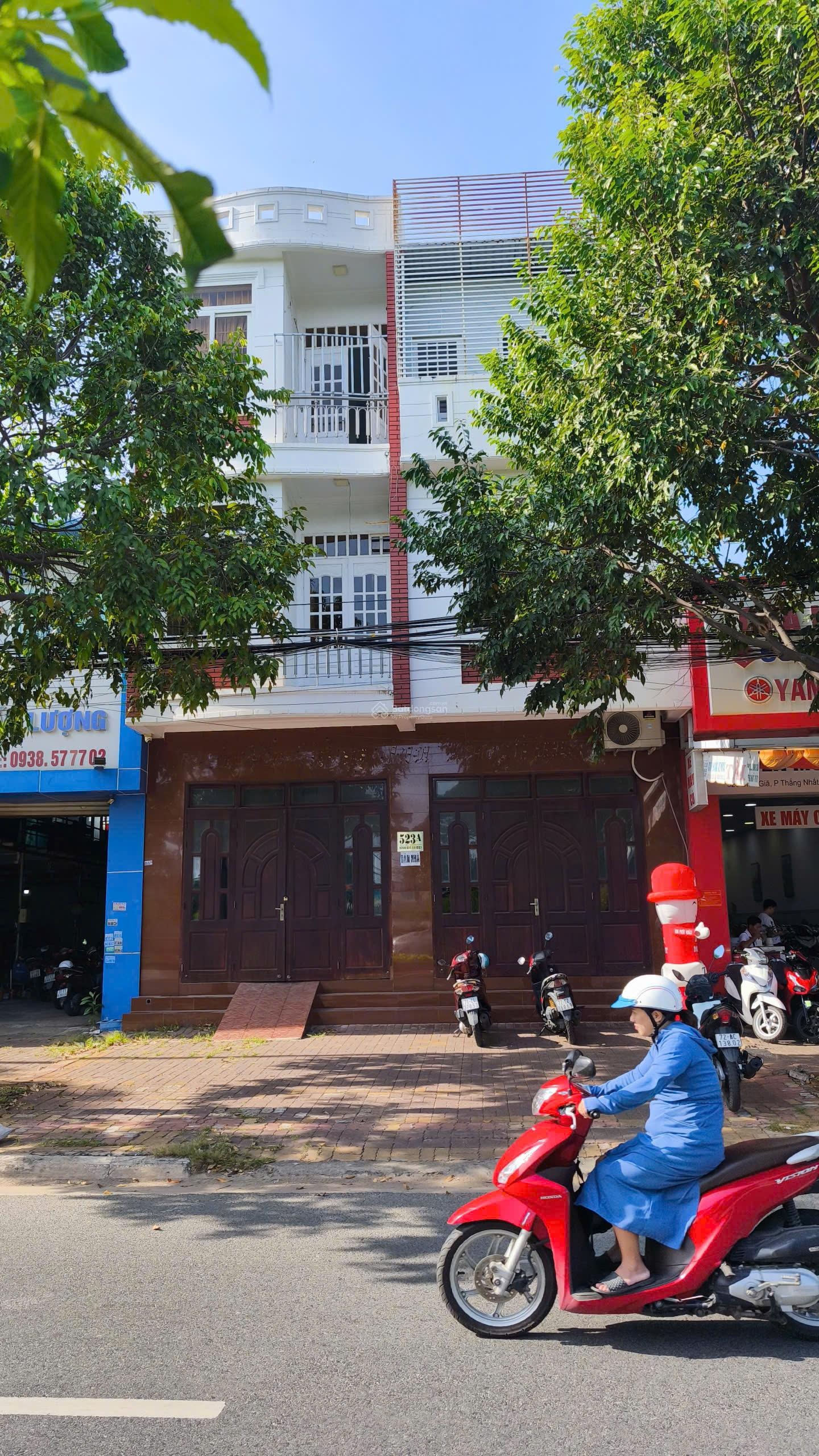 Chỉ 5,2 tỷ cho căn nhà đẹp 3 tầng ngang 8m mặt tiền Bình Giã, Phường Thắng Nhất, TP Vũng Tàu