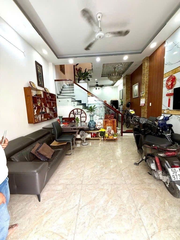 Bán nhà m.ặt tiền kinh doanh lâm văn bền quận 7 -60m- 3 tầng- 4pn hoàn công- 8 tỷ nhỉnh