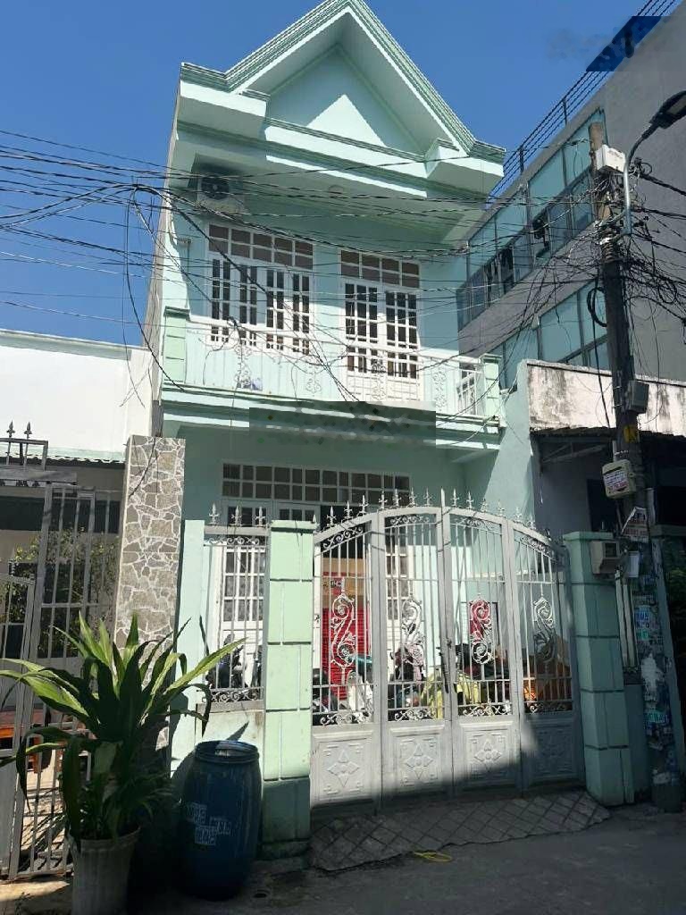 Bán nhà hẻm xe hơi 6m, 76.4m (4.5 x 17.2), 2 tầng, 3pn, lã xuân oai, kế bên lê văn việt