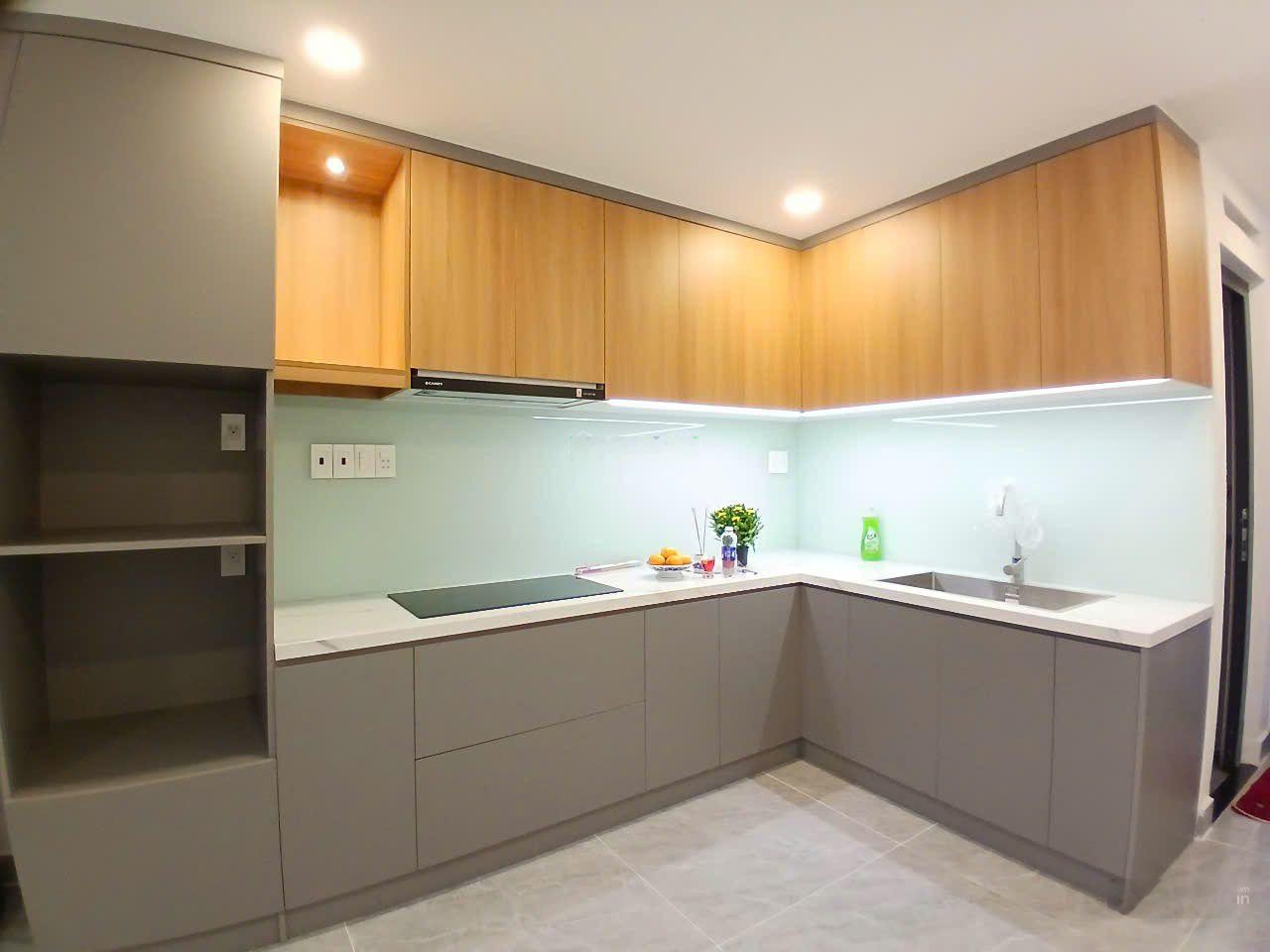 BÁN NHÀ QUẬN 1 NHÀ 3 TẦNG mặt tiền Chợ khu 137 Trần Đình Xu, Quận 1 ngang 3.2m 2 lối đi trước sau