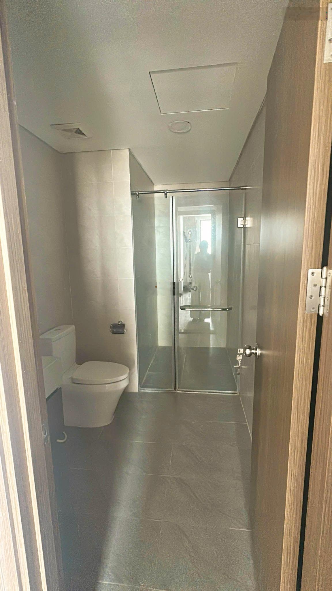 Cho thuê căn hộ cao cấp hongkong tower (đê la thành) 3 ngủ 2vệ sinh