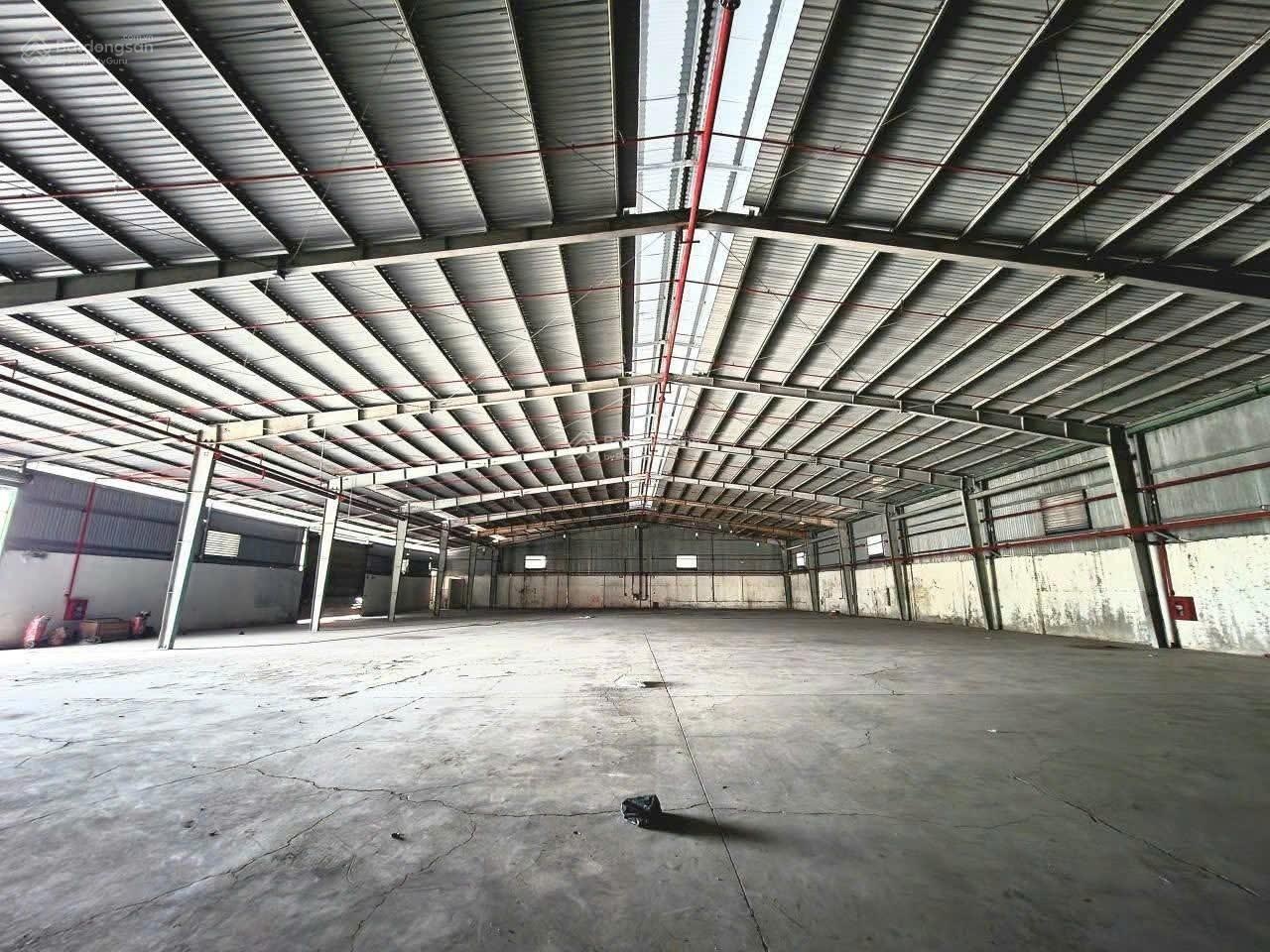 Cho thuê kho, nhà xưởng 4680 m2, giá 425 triệu tại Khánh Bình, Tân Uyên, Bình Dương