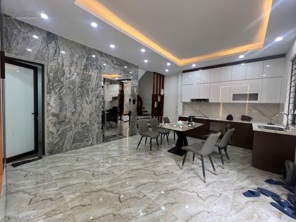 Chính chủ bán nhà hoàng minh đạo long biên | 70m2 | gara ô tô | ô tô tránh | 16,x tỷ