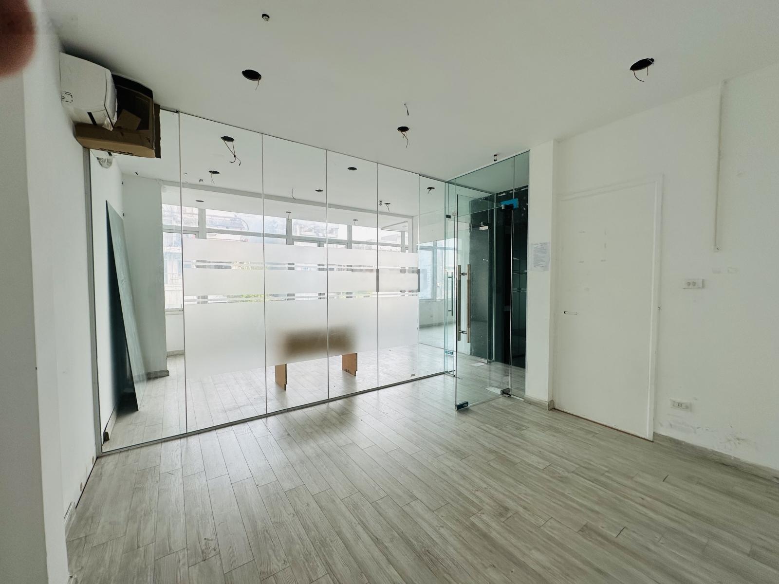 Văn phòng 40m2 tại Vũ Phạm Hàm - Cầu Giấy giá chỉ 6 triệu