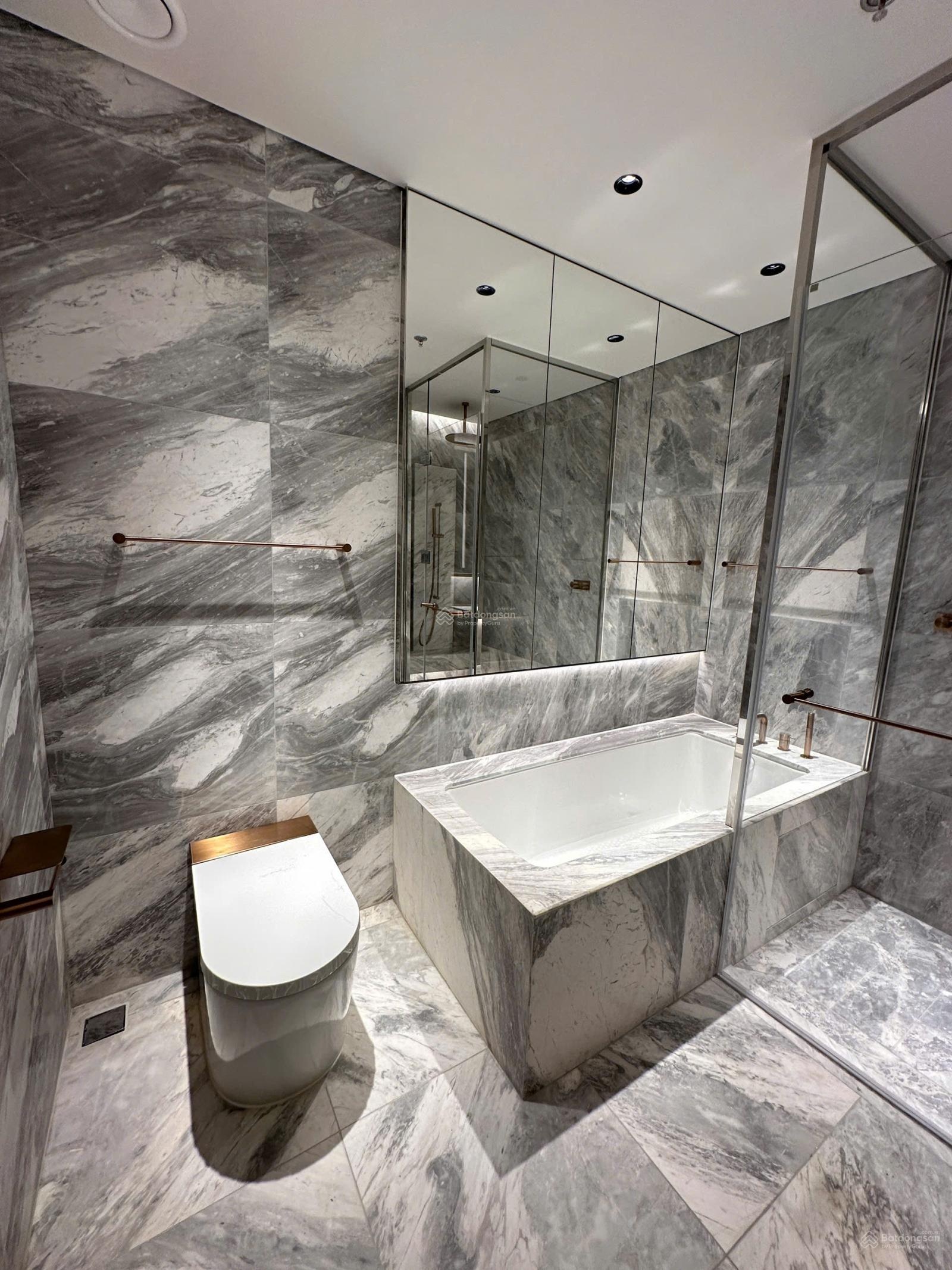 Bán căn hộ 2PN - 87,38m2 39,6 tỷ căn góc tại Grand Marina SaiGon