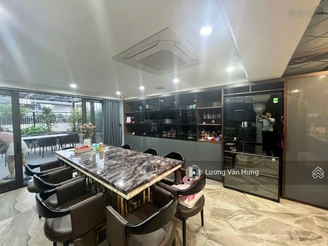 Bán biệt thự Văn Quán KĐT Văn Quán Hà Đông DT 180m2, 4T nhà hoàn thiện nội thất xịn đẹp giá 42 tỷ