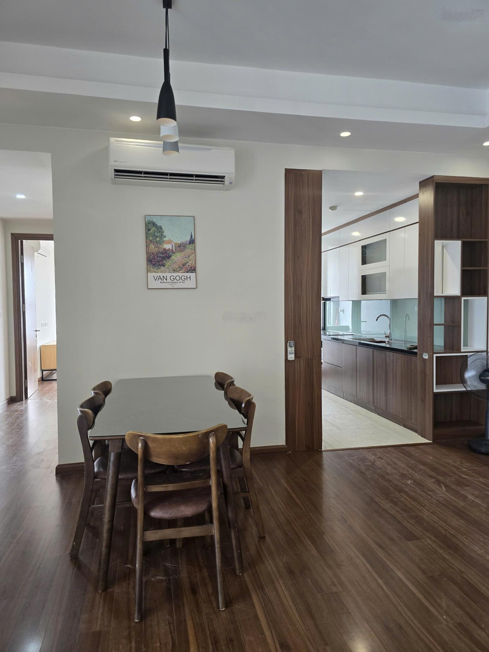 Cho thuê căn hộ 3PN, 2WC, căn góc 112m2 tại Stellar Garden, 20 triệu full đồ đẹp, LH: 0977858974