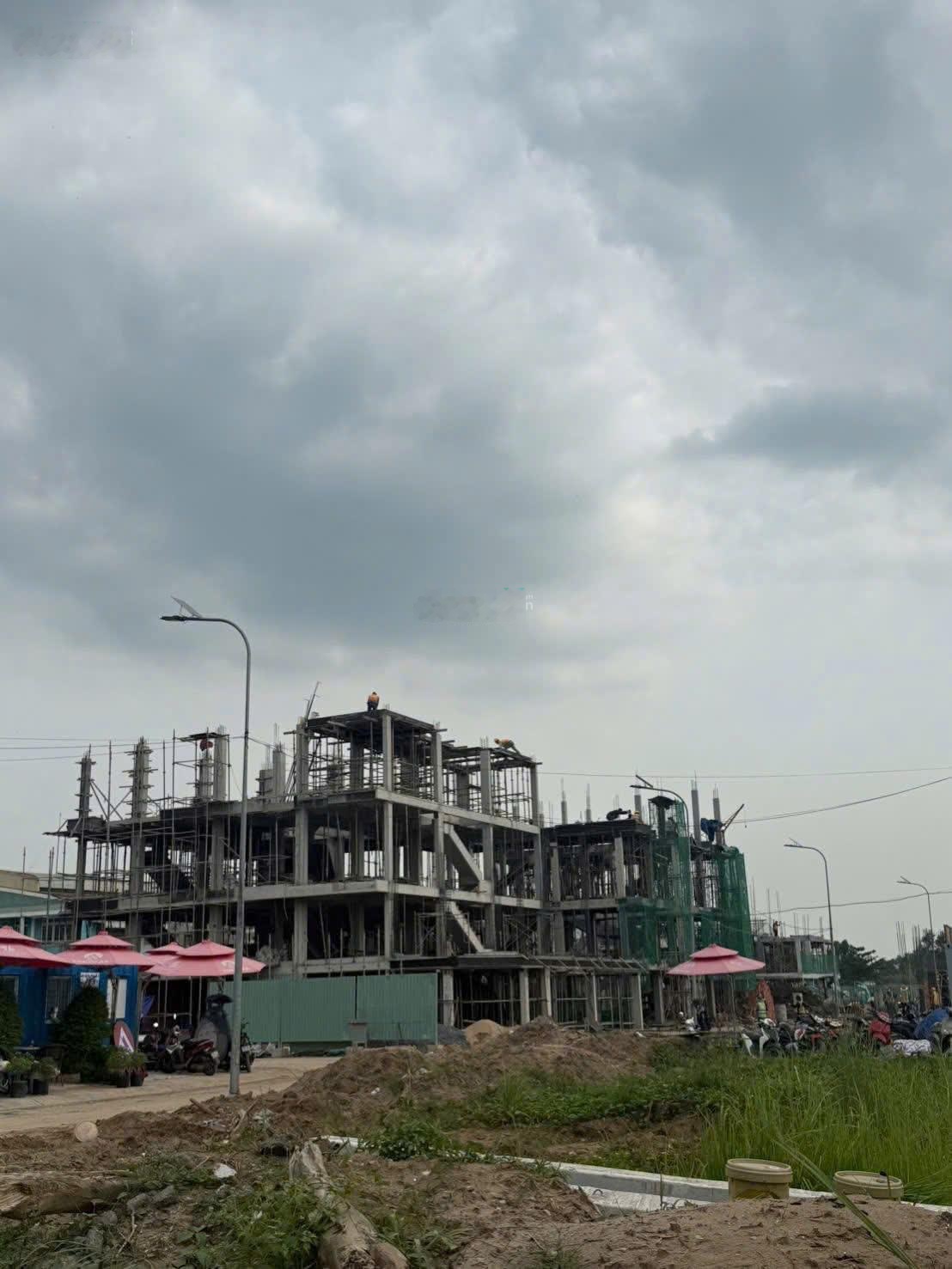 Nhà phố Sei thanh toán từ 2,7 tỷ, qua năm nhận nhà, Ngân hàng BIDV hỗ trợ 60% giá trị, đầu tư tốt