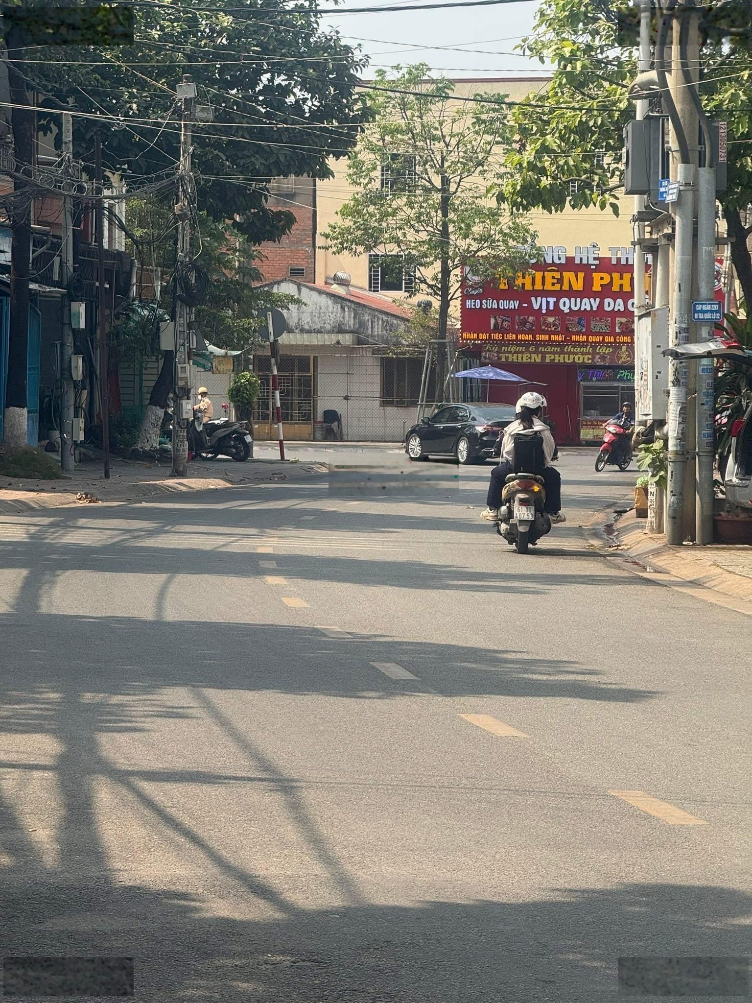 Chủ gửi bán nhà 1 trệt 1 lầu mặt tiền P. Thống Nhất. DT: 4x14,5=55m2. Giá: 5tỷ4