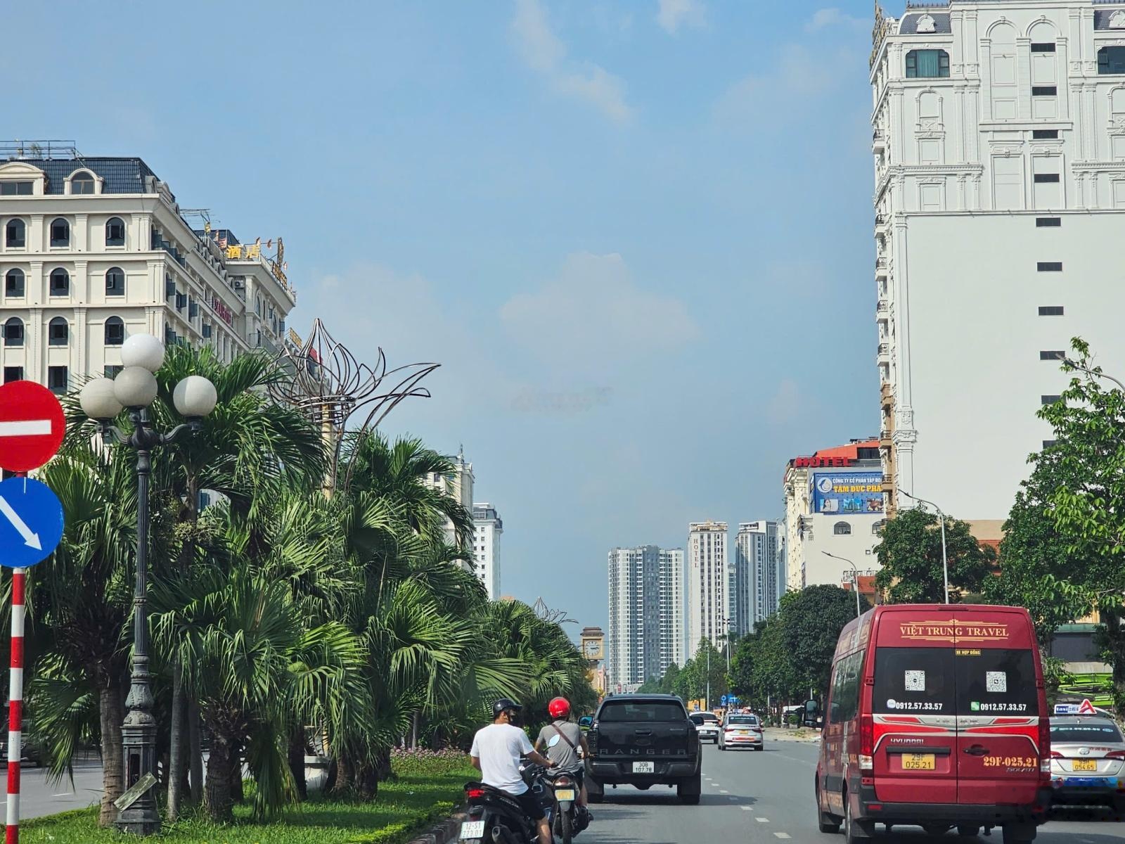 Bán đất mặt phố Bình Than, Võ Cường. Dt: 77m2/mt: 4.5m/16tỷ/đối diện trường quốc tế /kinh doanh