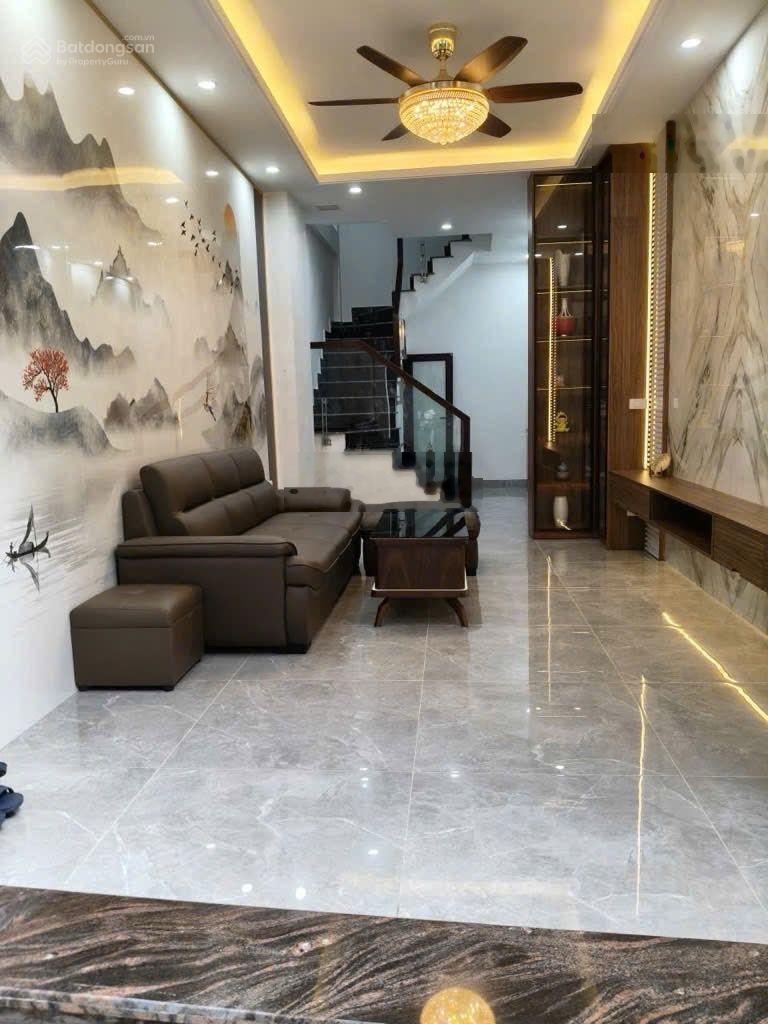 Bán nhà hồ tùng mậu- hơn 8 đồng - 32mx5tầng - nhà phân lô - nội thất hiện đại