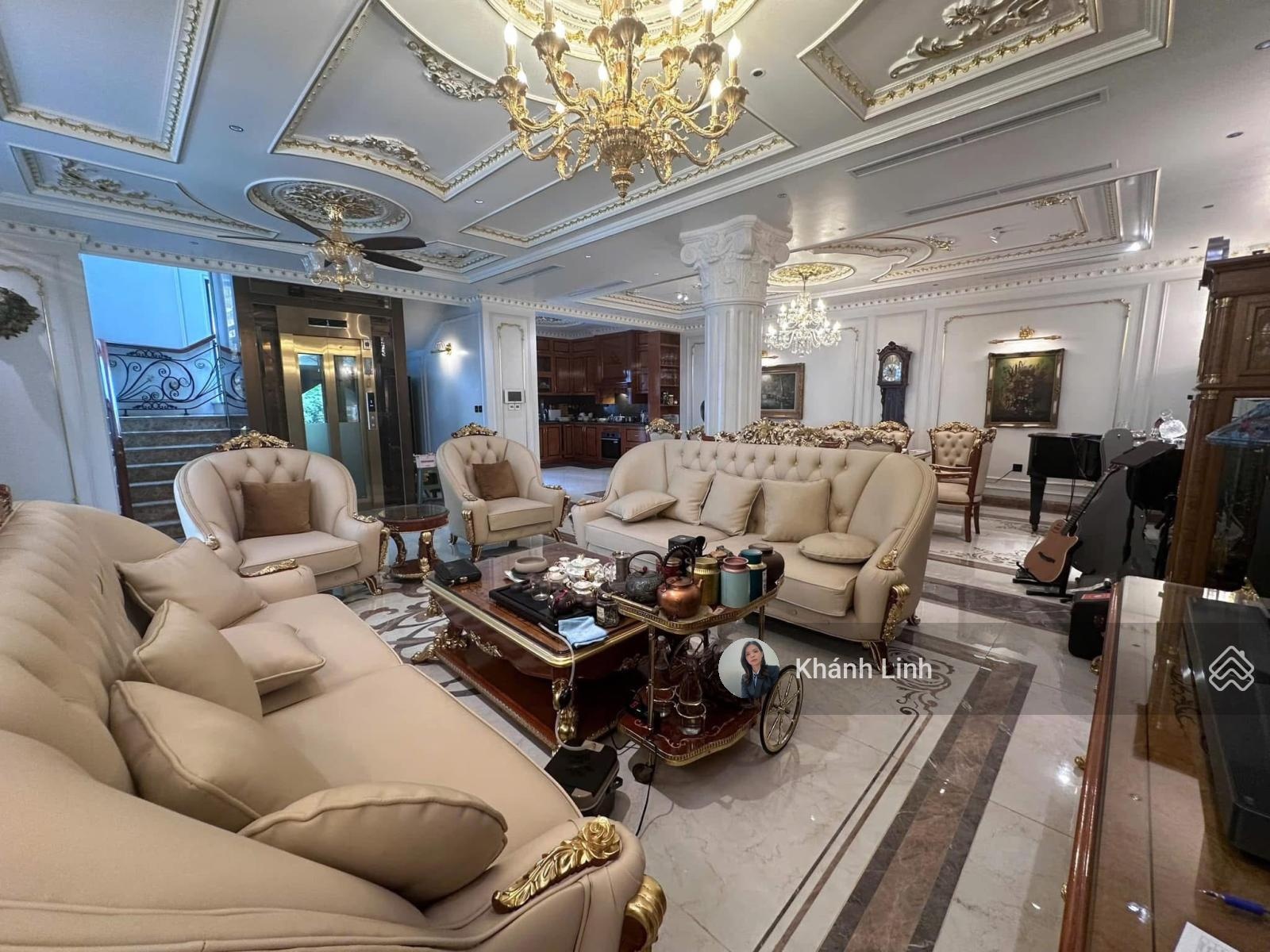 Hiếm, căn góc biệt thự văn phú 185m2, thang máy, full nội thất, vị trí đắc địa, ngay công viên 365