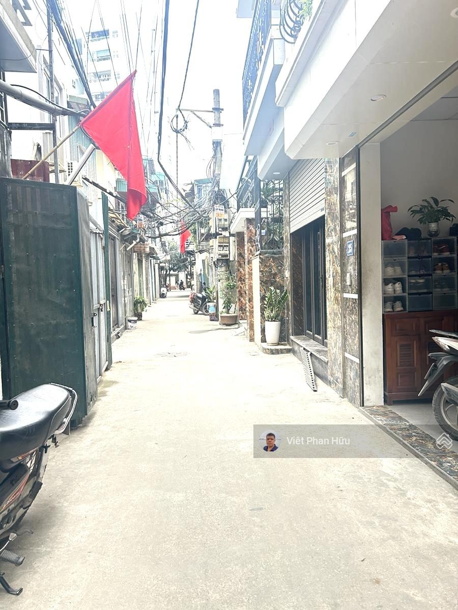 Bán nhà Quận Tây Hồ 48m2*4T, nhà cao cửa rộng, full nội thất, khách mua vừa ở vừa cho thuê .