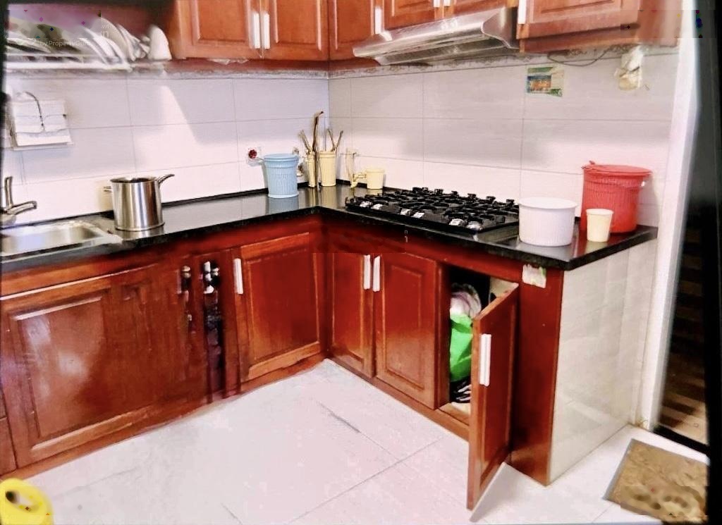 Linh tây thủ đức - nhà 3 tầng btct - hoàn công - chỉ hơn 5 tỷ