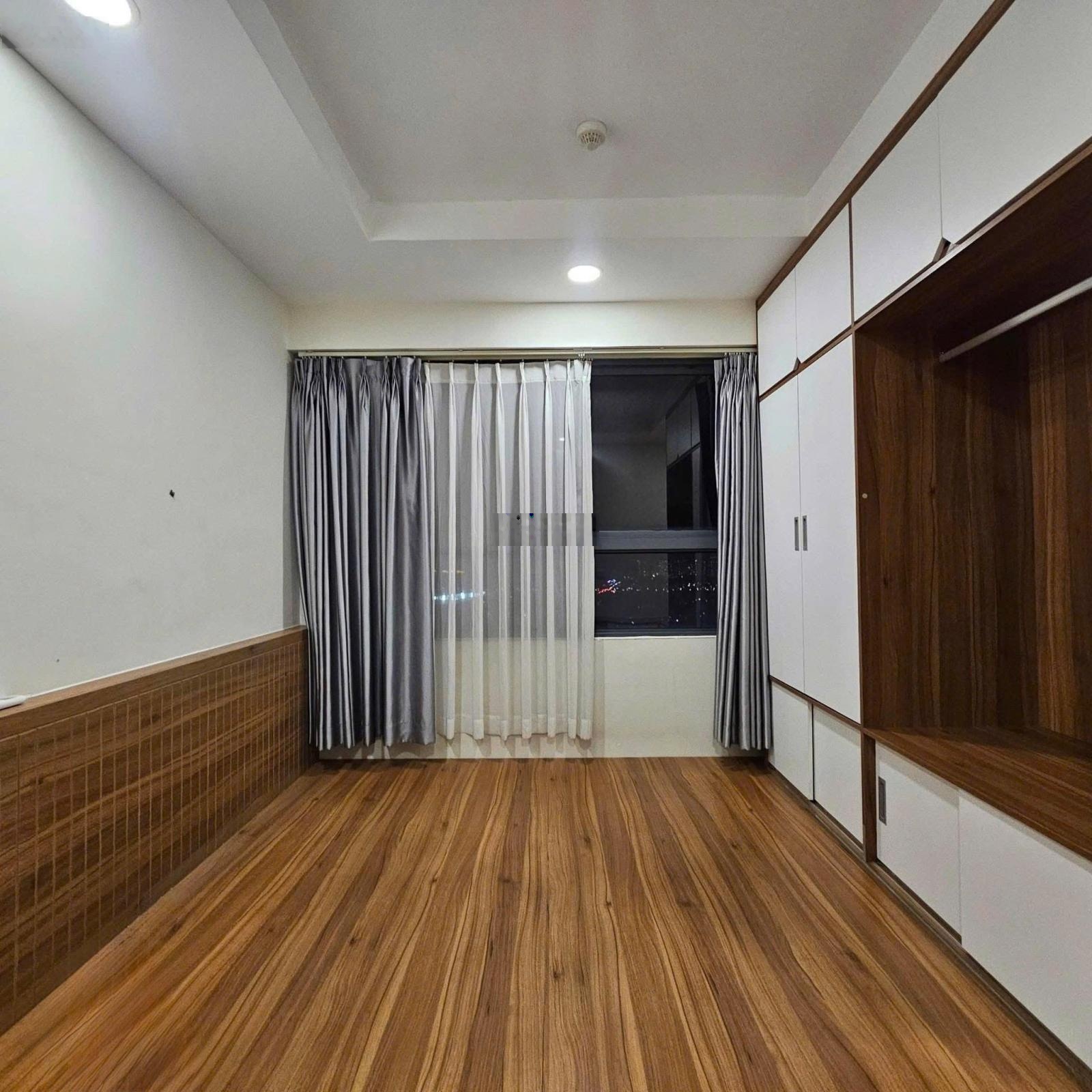 Cho thuê CC The Pegasuite, 12 triệu VND, 68m2, 2PN, 2WC, nhiều tiện ích cao cấp, tiện về trung tâm