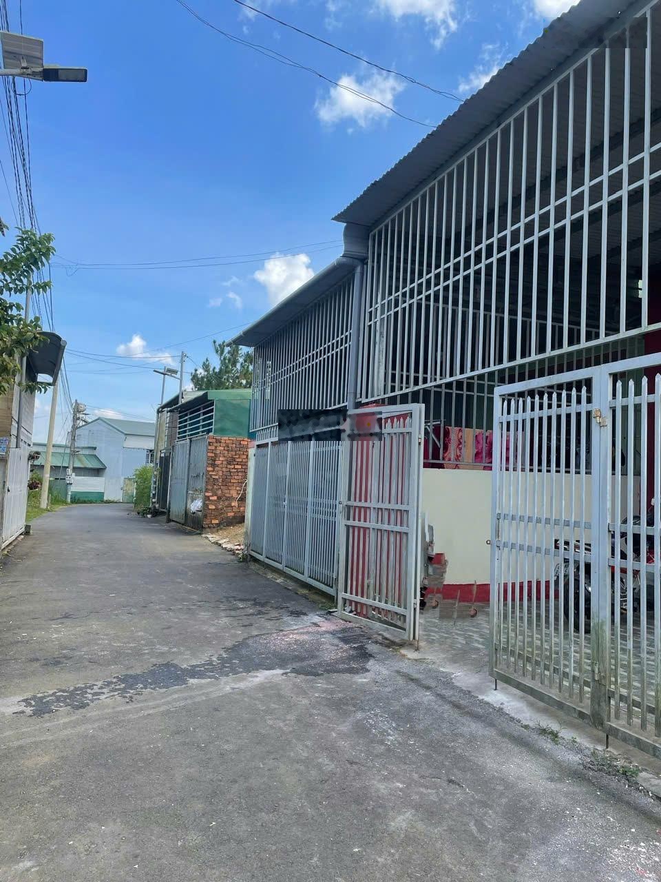 Cho thuê Nhà riêng tại Hẻm 288, Phan Đình Phùng, 4,5 triệu/tháng, Dt 180m2