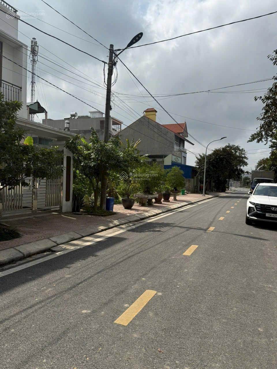 HÀNG HIẾM 195m2 xây biệt thự, nhà vườn tại CC Lương Quán, Nam Sơn ngay chợ.