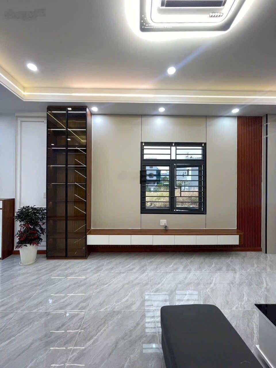 1 căn duy nhất_1 trệt 2 lầu đỗ đúc 3 tấm 3 mặt tiền trước .sau . p. bửu long (trấn biên), đồng nai