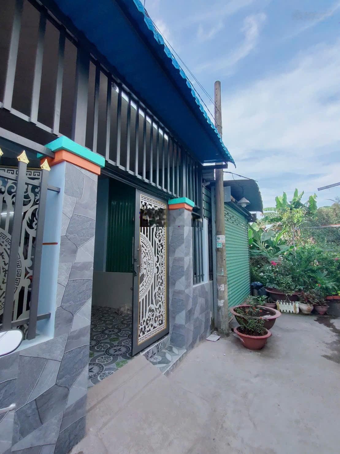 Bán nhà 1 trệt 1 lầu,4mx16.5m, 4pn, 2wc, Mỹ Lộc, Cần Giuộc Giá 1 tỷ 850 triệu