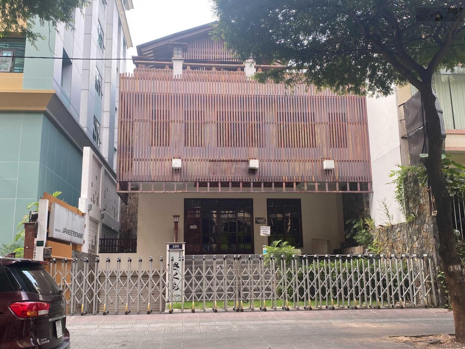 Cho thuê tòa mặt tiền Số 100 Nguyễn Du, Quận 1, DT: 14x30m, 1 hầm 5 lầu, DTSD: 1.600 m2