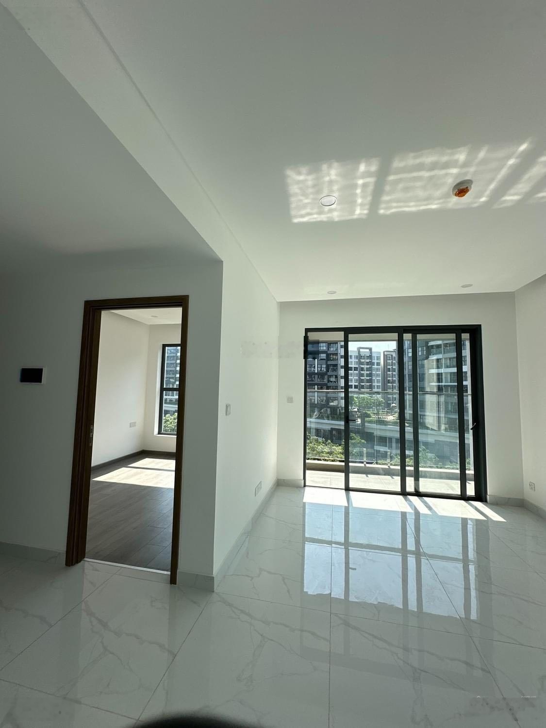 Cho thuê khu Vip Diamond Celadon City:2Pn/85-96m2, 3Pn/117-120m2 LH em nhận báo giá tốt nhất T10/25