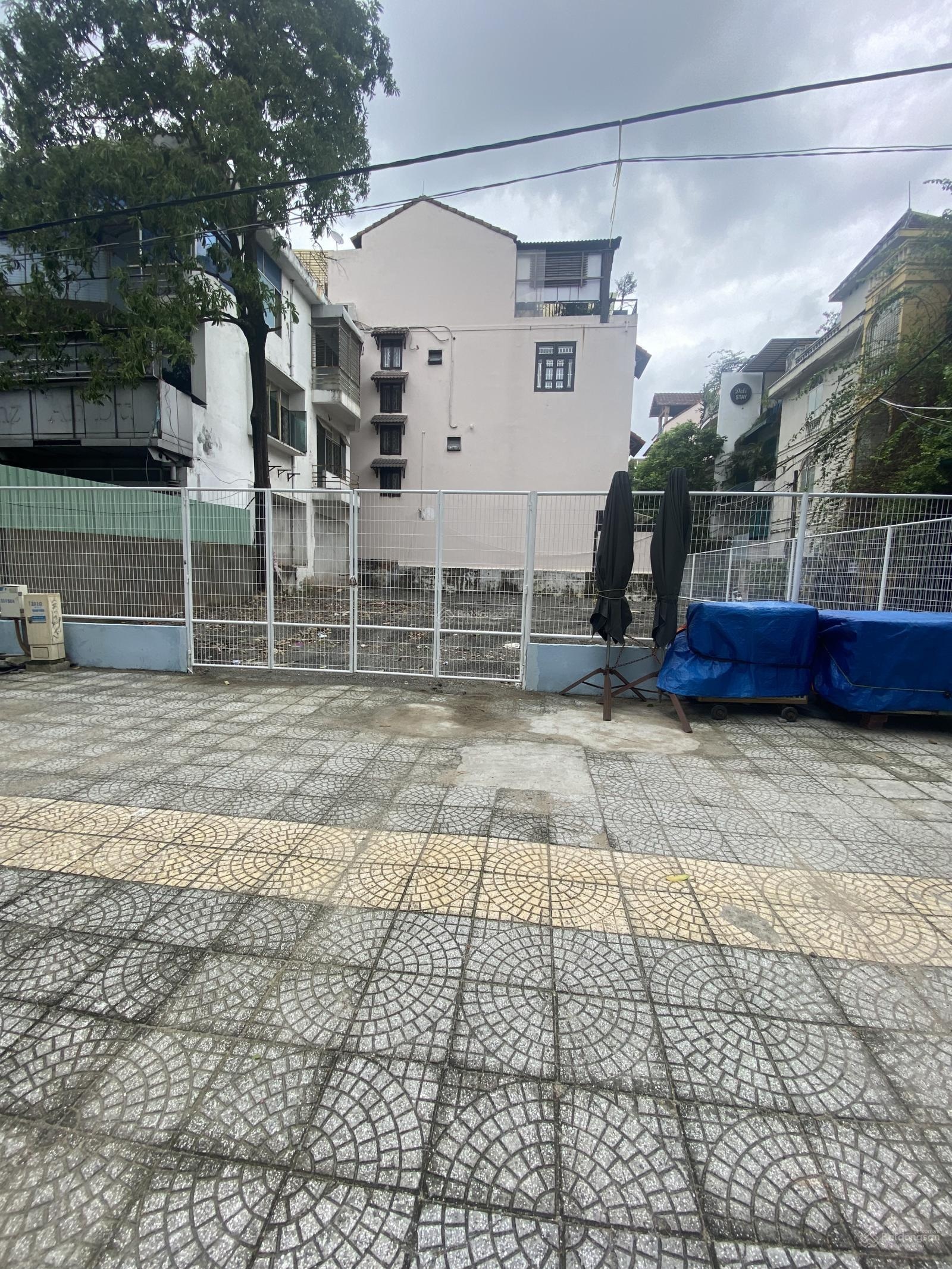 Bán đất 2 mặt tiền đườnG Quang Trung ngang 10m