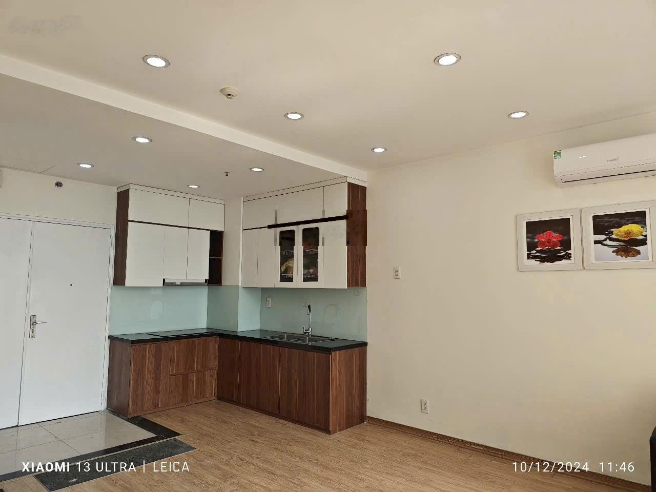 Gia đình cần bán gấp căn hộ Usilk City, DT 79m2, gồm 2PN, căn hộ tầng trung đẹp, giá 5.55 tỷ