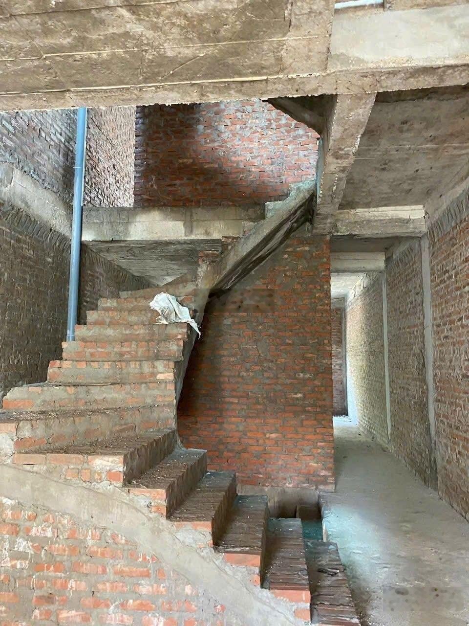 Cc bán lk Đô Nghĩa. Đẹp thoáng 2 mặt. 75m2, 5 tầng giá 16ty2 lh 0362088669