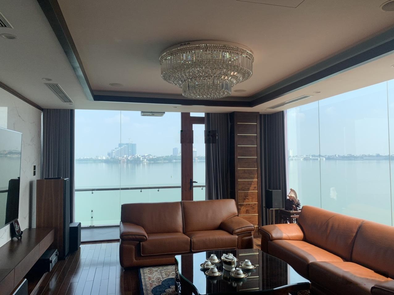 Bán toà 525m2 căn góc số 2 Đại Cổ Việt quận Hai Bà Trưng TP Hà Nội