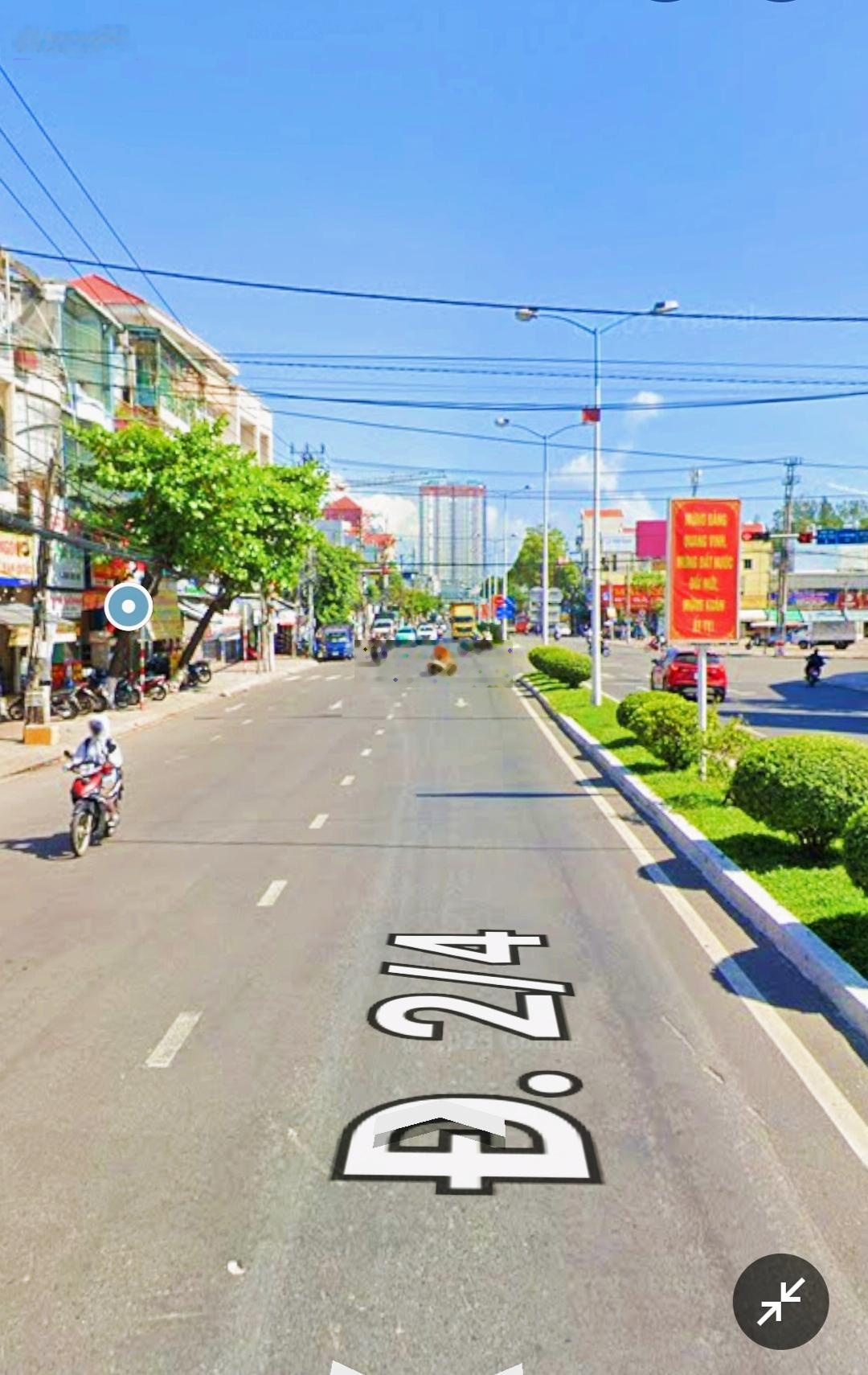 Shophouse 1,5 tầng, mặt tiền 2/4, đối diện chợ Vĩnh Hải * Vỉa hè siêu to * Giá: 6,8 tỷ