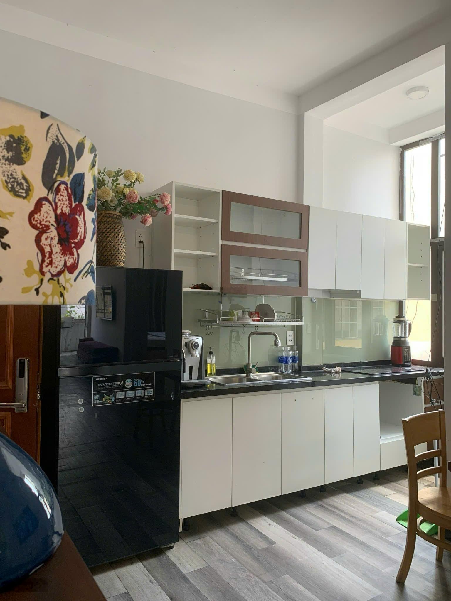 Bán gấp căn góc chung cư 207 Bùi Viện Quận 1 - khu phố Tây sầm uất