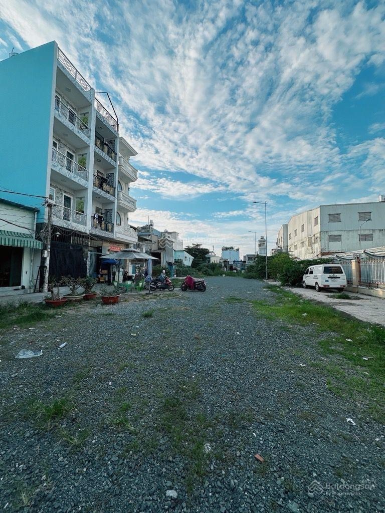 Nhà mặt tiền đường nhựa 8m, phạm văn chí, 55m2, 8 tỷ hơn