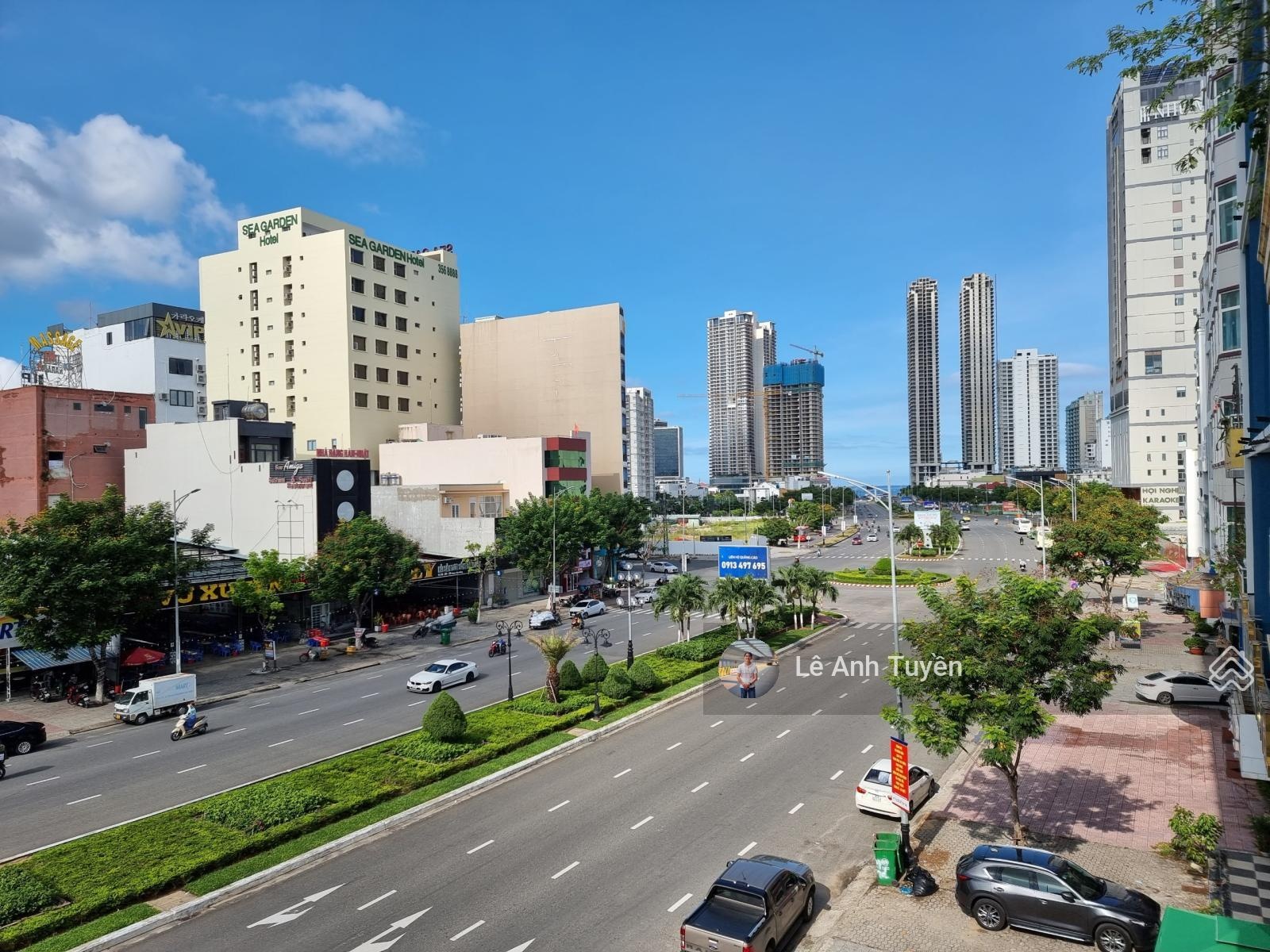 Bán cặp đất đẹp 250m2 (10x25m) mặt tiền đường Phạm Văn Đồng, gần biển Mỹ Khê Đà Nẵng