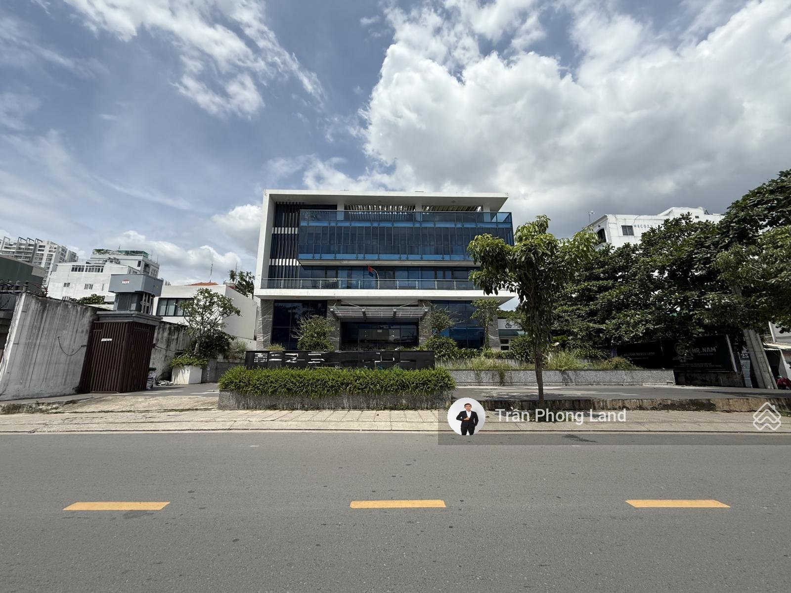 Chính chủ gửi cho thuê nhà góc 2 mặt tiền 25 Xuân Thủy, P. Thảo Điền, Q2, 29x41m, 0908140491