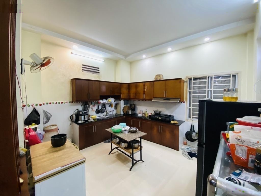 Nhà mtkd ngang 6m, 6,5 tỷ, cạnh đỗ xuân hợp, đường xe tải thông tứ tung