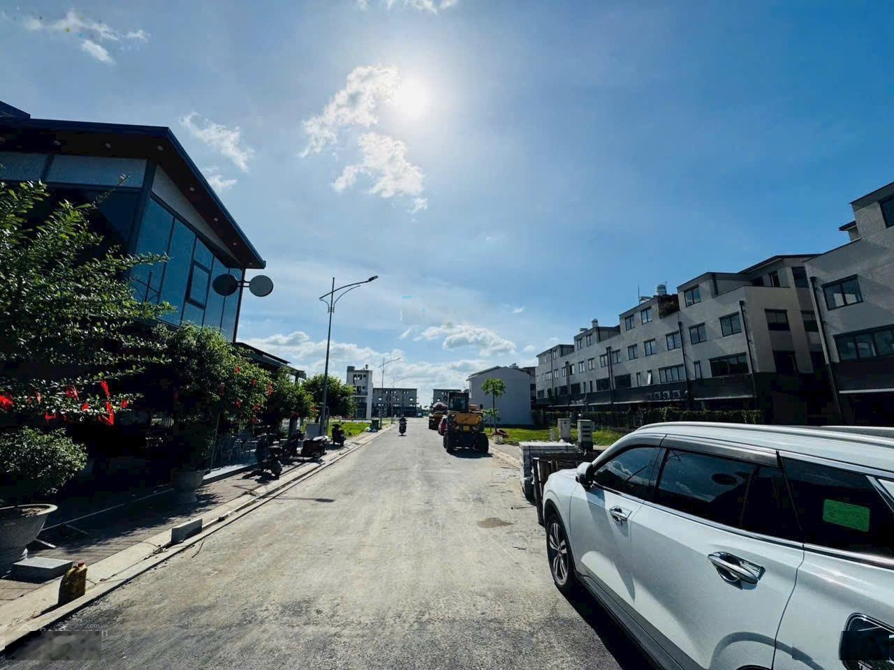 Bán 3 lô đất nền Nam Long II liền kề block A1 + giá rẻ - 90m2 giá chỉ 3.45 tỷ/nền (thương lượng)