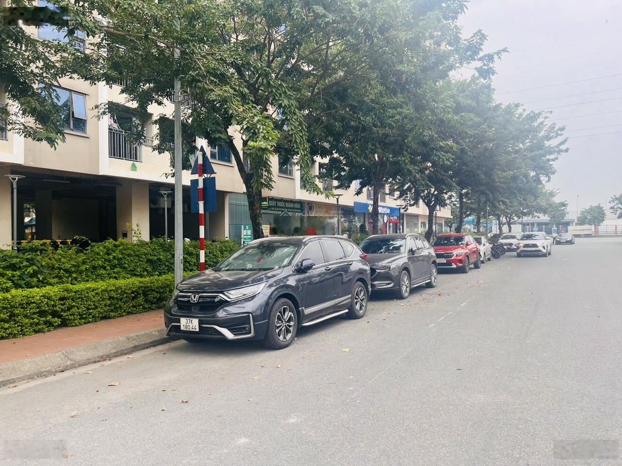 Bán shophouse Viglacera Yên Phong, 97m², mặt tiền 5.5m, 2 mặt thoáng, vi trí cực đẹp, 5.5 tỷ TL