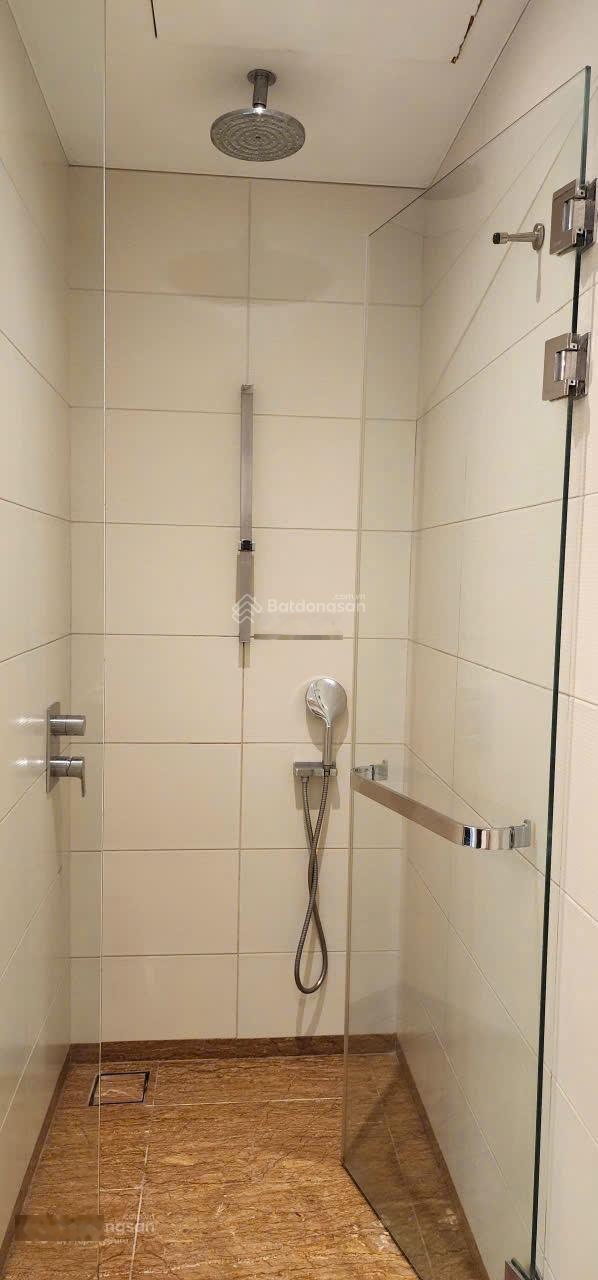 Cho thuê CHCC Indochina Plaza - IPH Xuân Thủy, DT 145M2, 3PN, 2WC, Full nội thất,nhận nhà được luôn