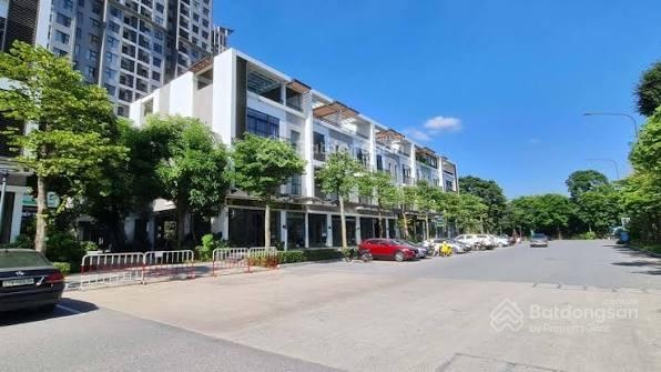 Bán nhà phố Vịnh đảo Ecopark đường 30m - Giá 30 tỷ bao phí view Hồ. LH 0981152882