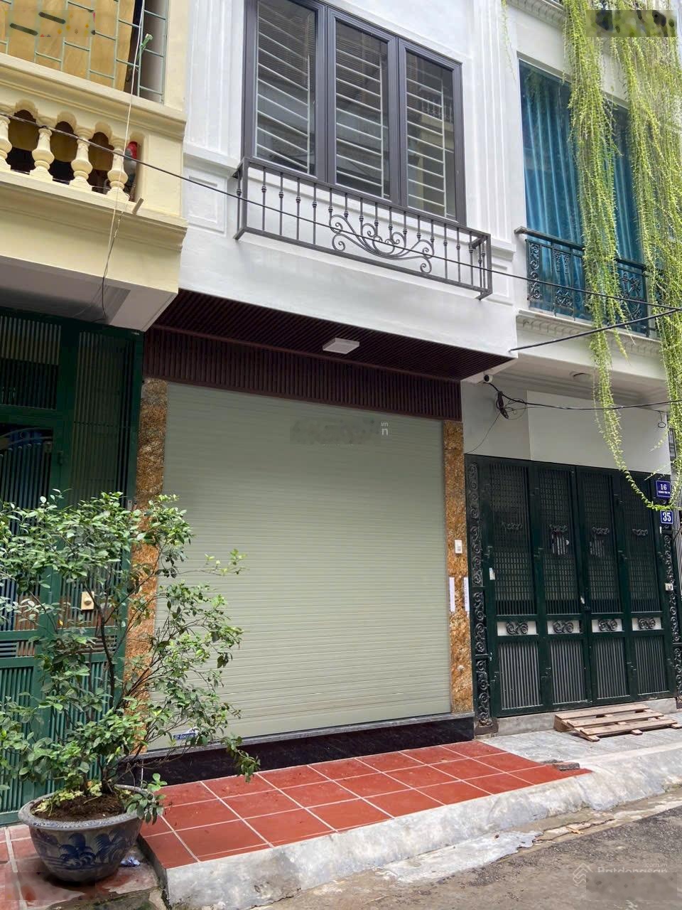 Cho thuê nhà mới Lê Văn Thiêm 55m2x4T, MT 6m, phân lô yên tĩnh, dân trí cao. 20tr. LH 0358383680