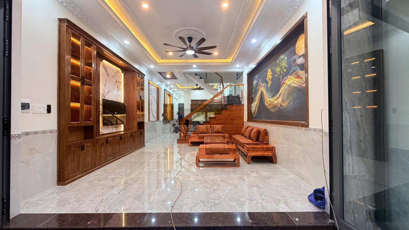 Bán nhà 1 trệt 2 lầu sổ hồng hoàn công khu dân cư đồng bộ P. Đông Hòa, TP. HCM (mới)