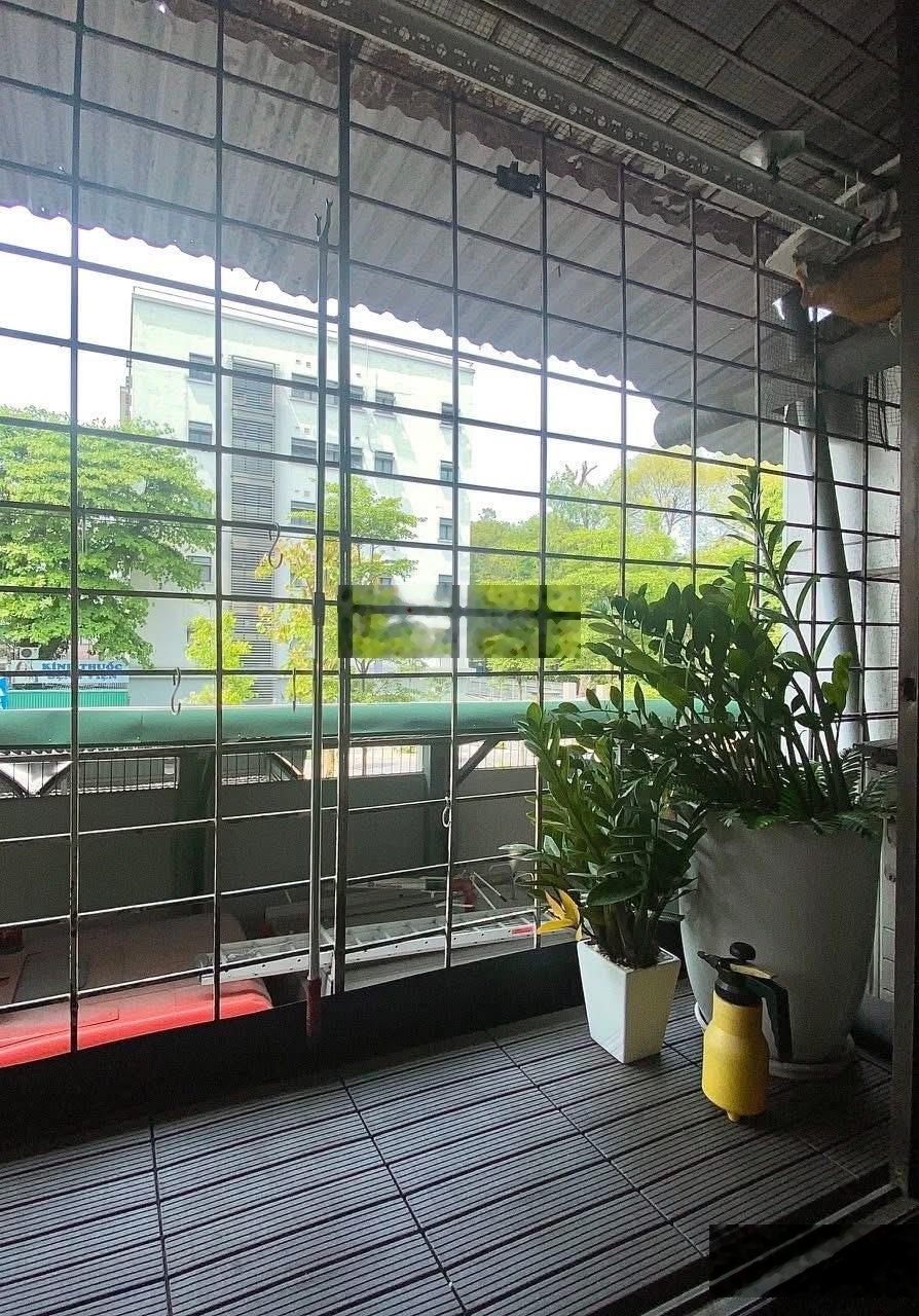 Bán CC 60m2, 4,6 tỷ tại Trần Khánh Dư, P. Phạm Đình Hổ, Hai Bà Trưng, Hà Nội ô tô chân cầu thang