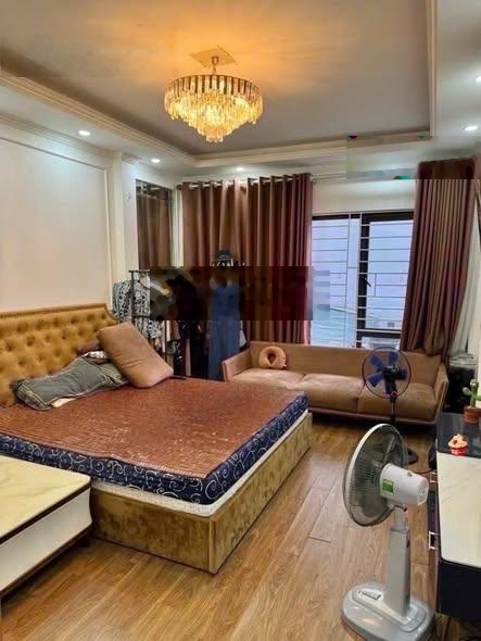 Bán nhà, gần 106 Hoàng Quốc Việt, Cầu Giấy 55m2, 9 tỷ 5, 5 tầng, mặt tiền 5m, ba bước Hồ Tây