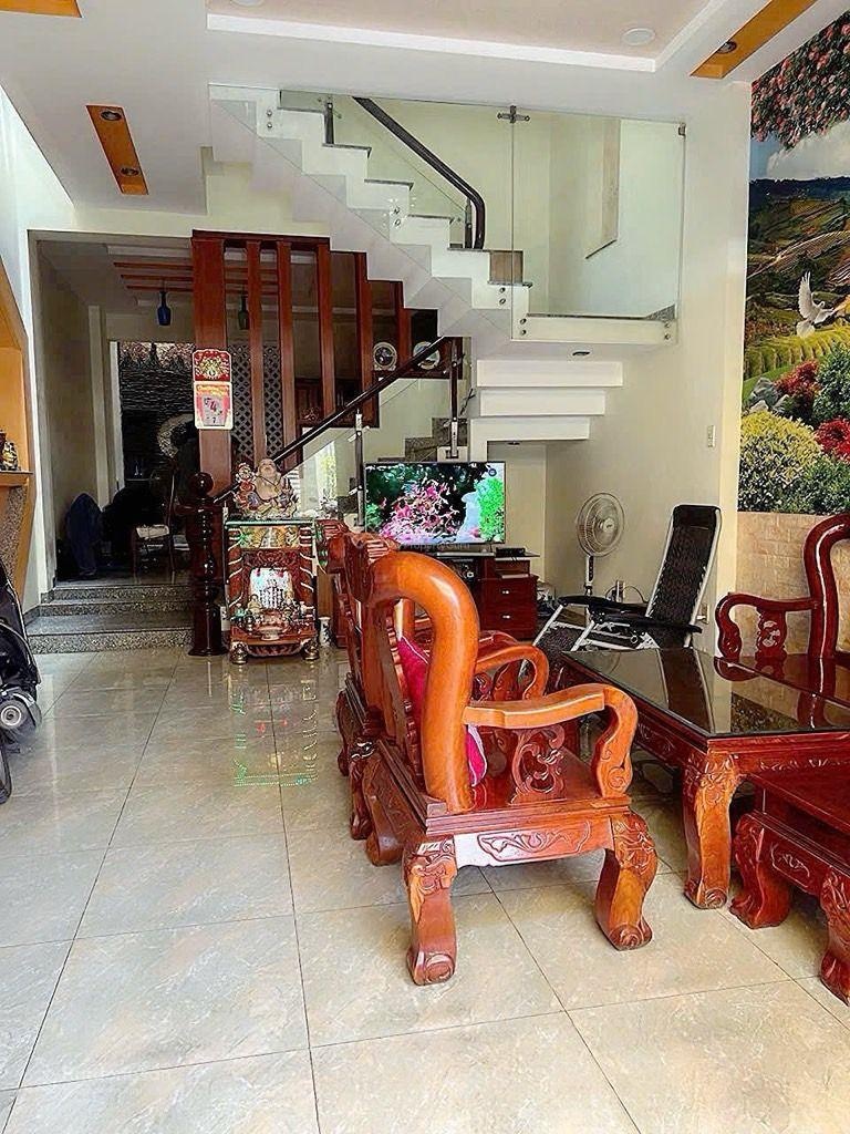 Nhà đất,1.866M2, CHỈ 170 TỶ, thu nhập 150 triệu/tháng,, 36 phòng trọ HỒ BÁ phấn. TĐ chính chủ